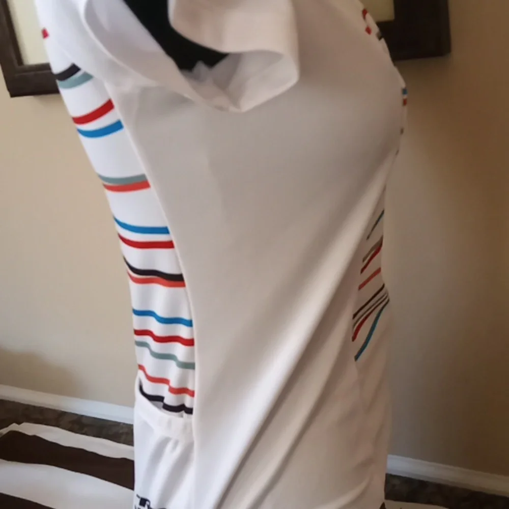 Top - Picture 8 of 9